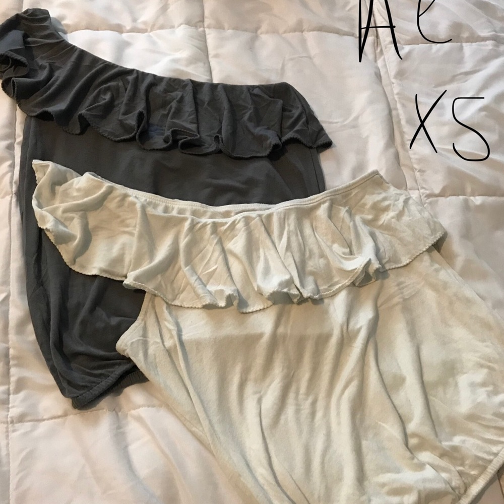 2 American eagle tops